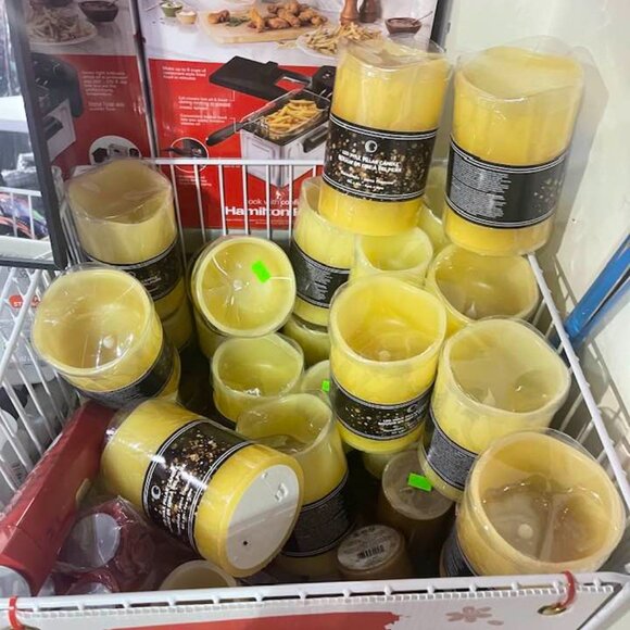 Led Wave Top Unscented Ivory Candle With Timer - Picture 3 of 5